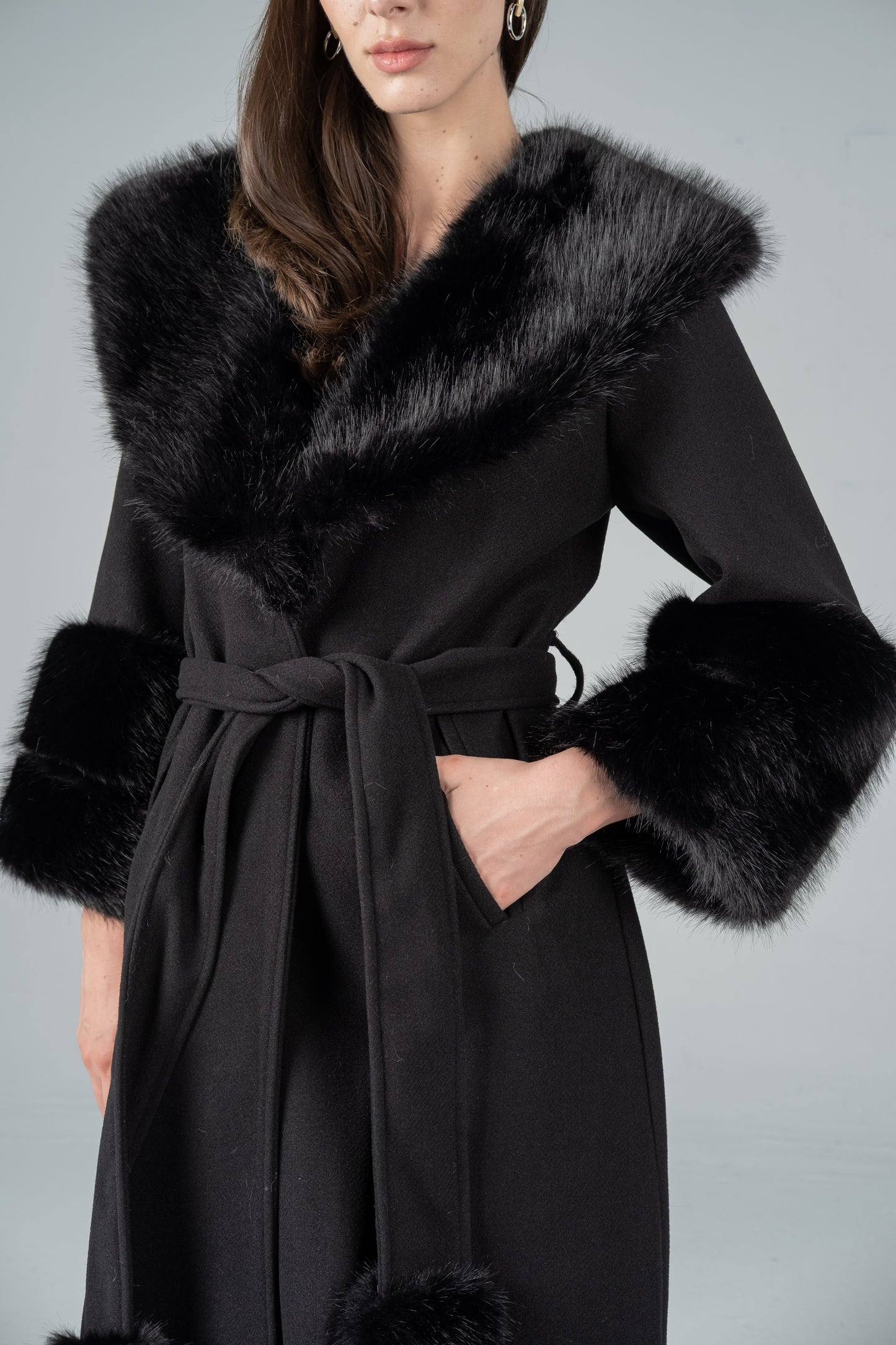 BLACK FELT COAT WITH MIDNIGHT FUR COLLAR