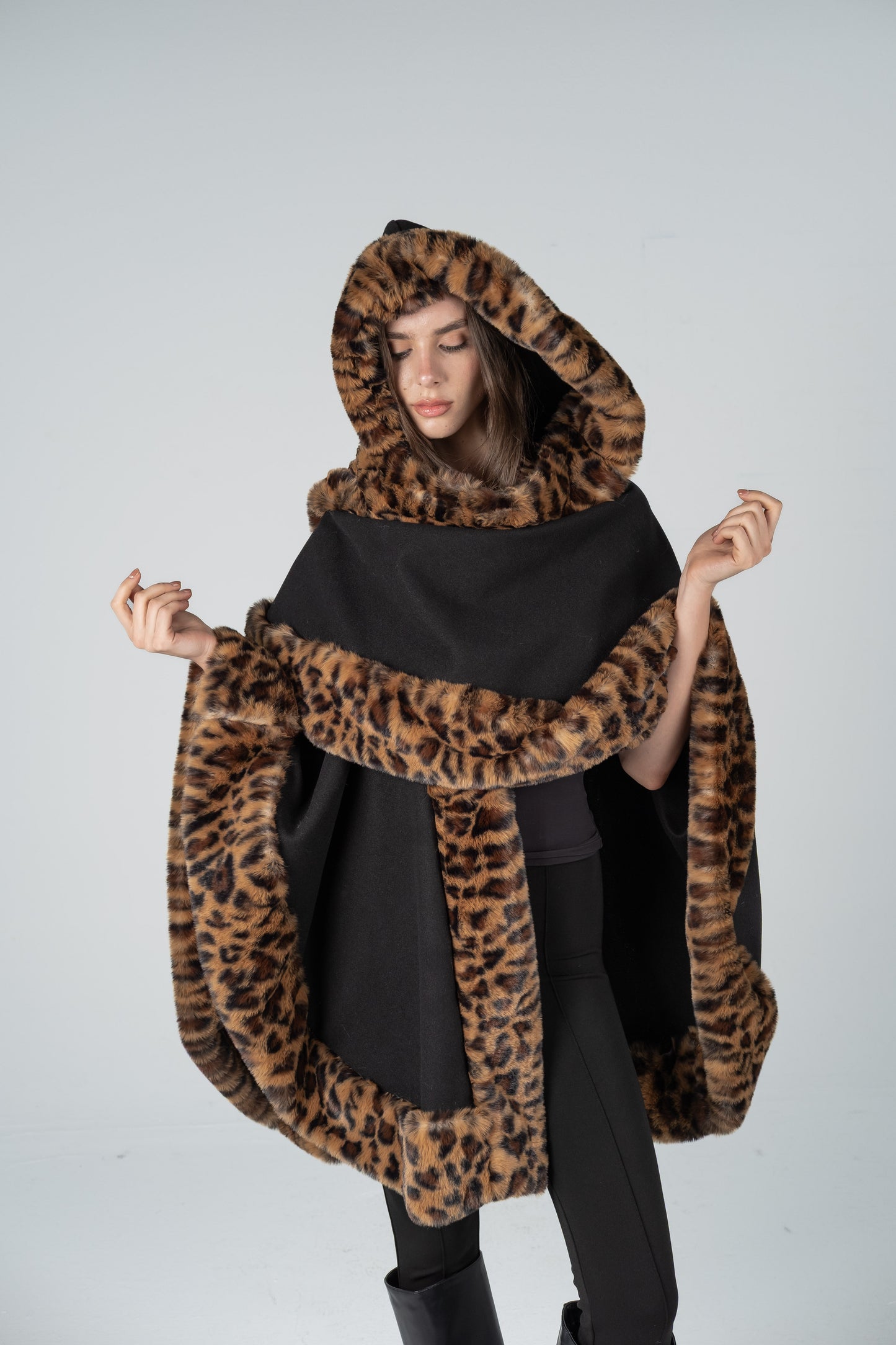 LEOPARD TRIM CAPE