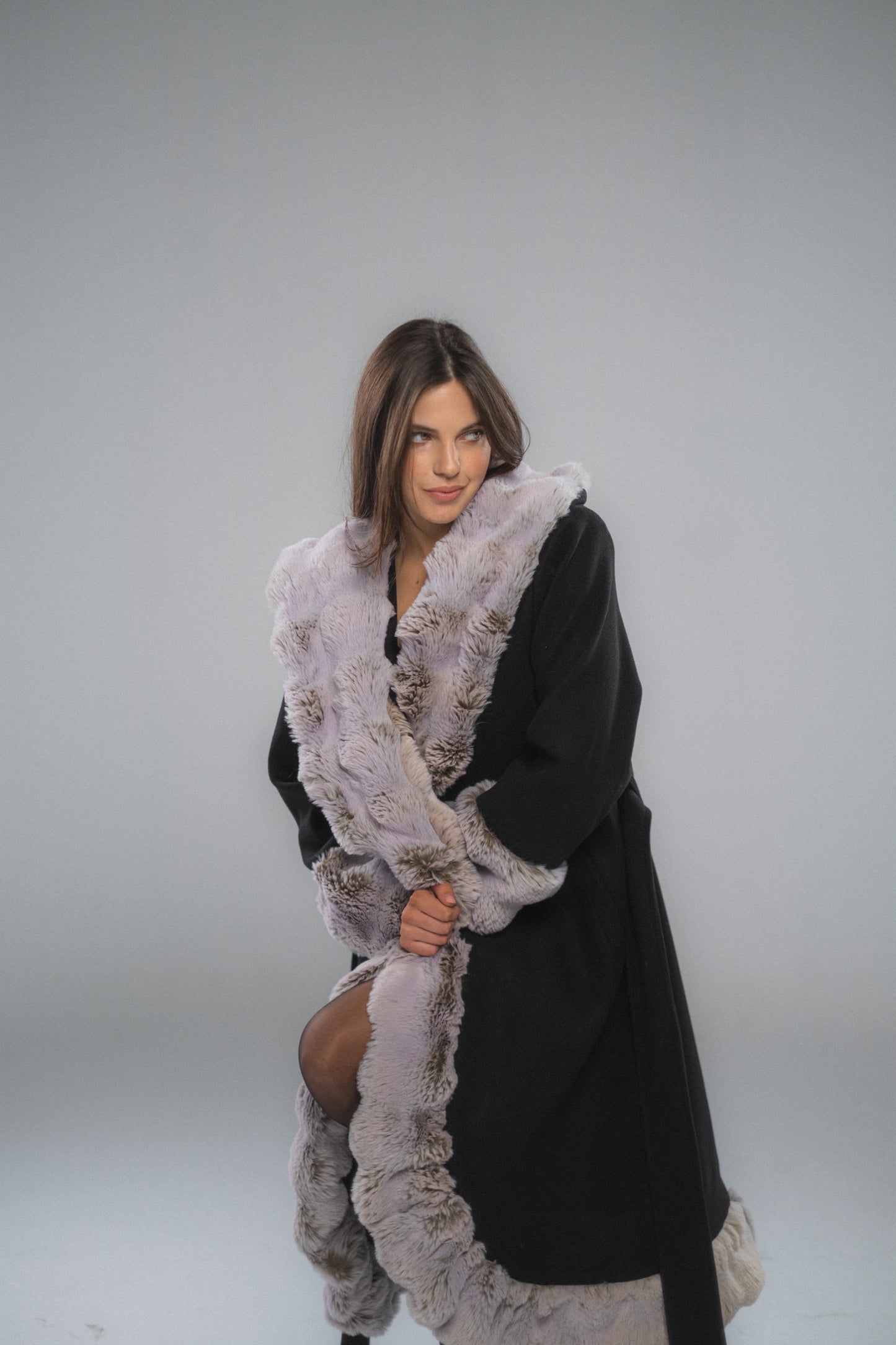 Circled Cloud Fur Fabric Coat