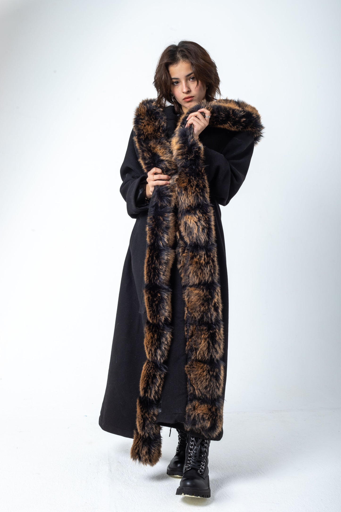 Wool Russet Coat With Tiger Fur