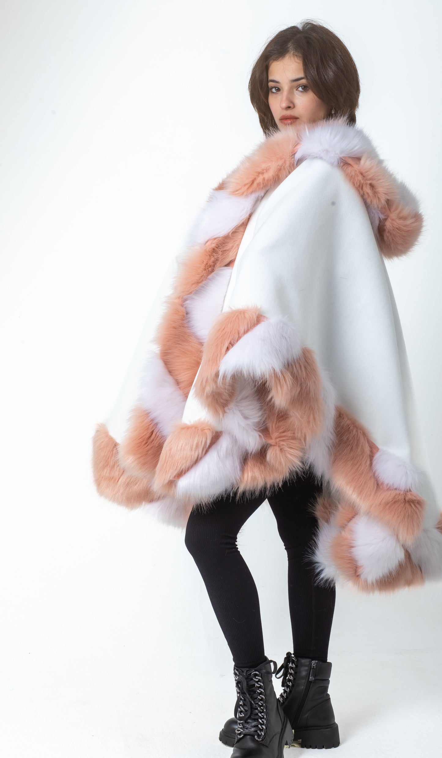 White-Pinky Russet Fur Cape