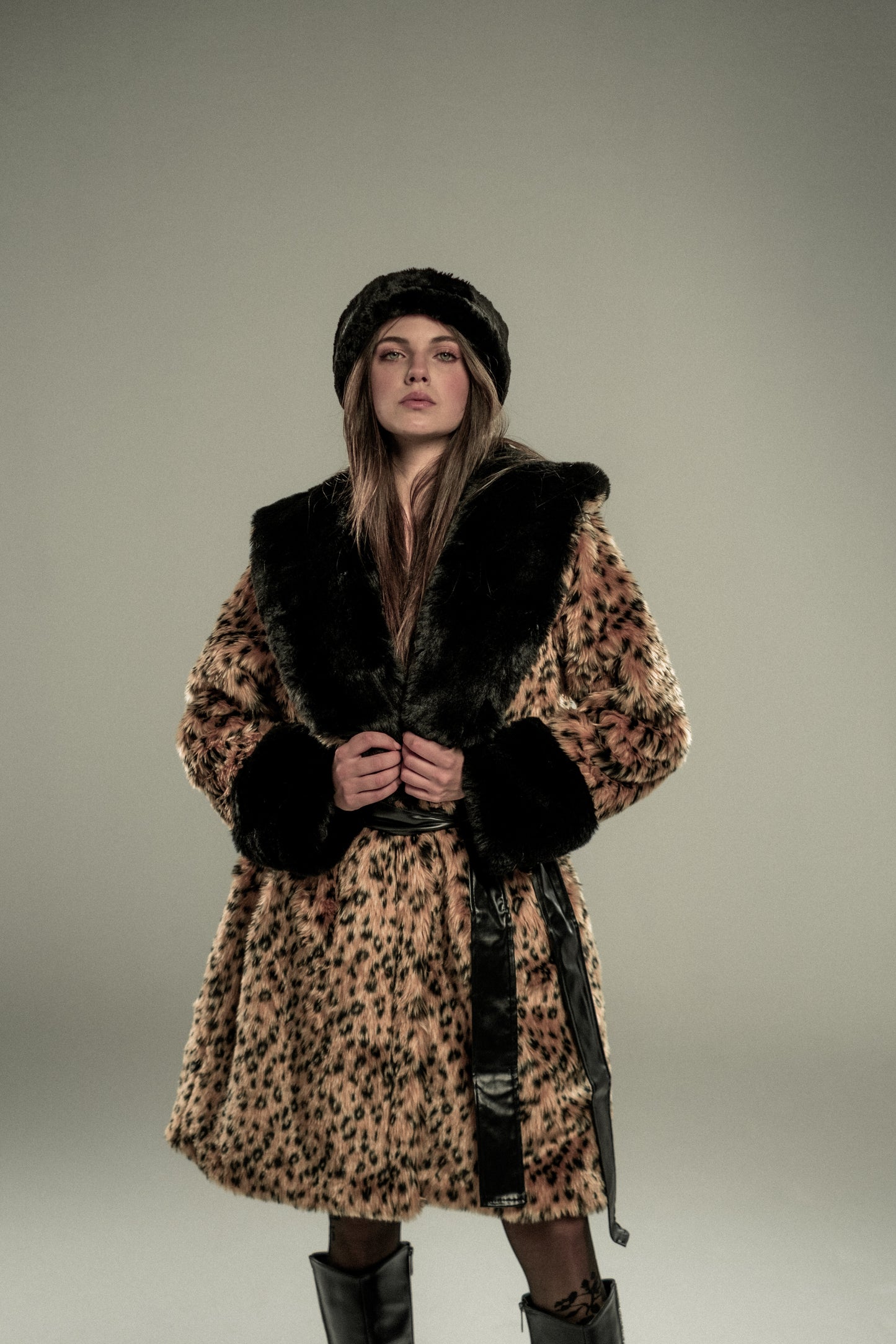 Tiger (Black Collar) Fur Coat