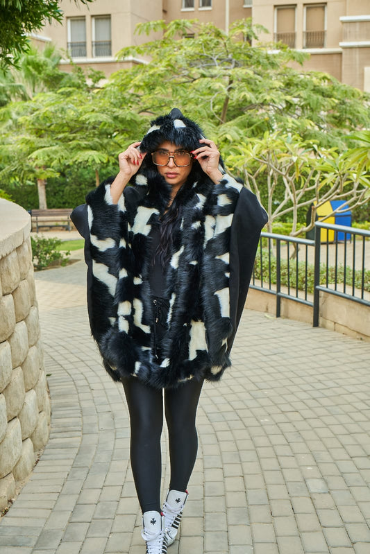 Black-Cow Like Russet-Fur Cape