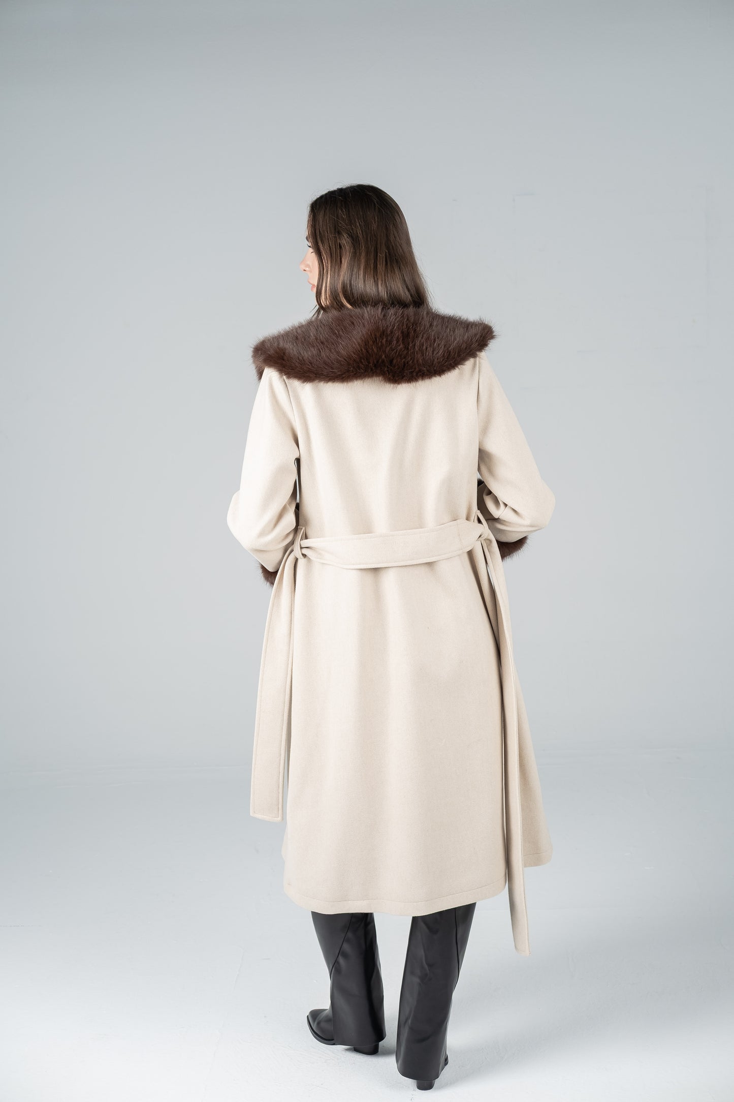 CREAM FELT COAT WITH CHOCOLATE FUR COLLAR