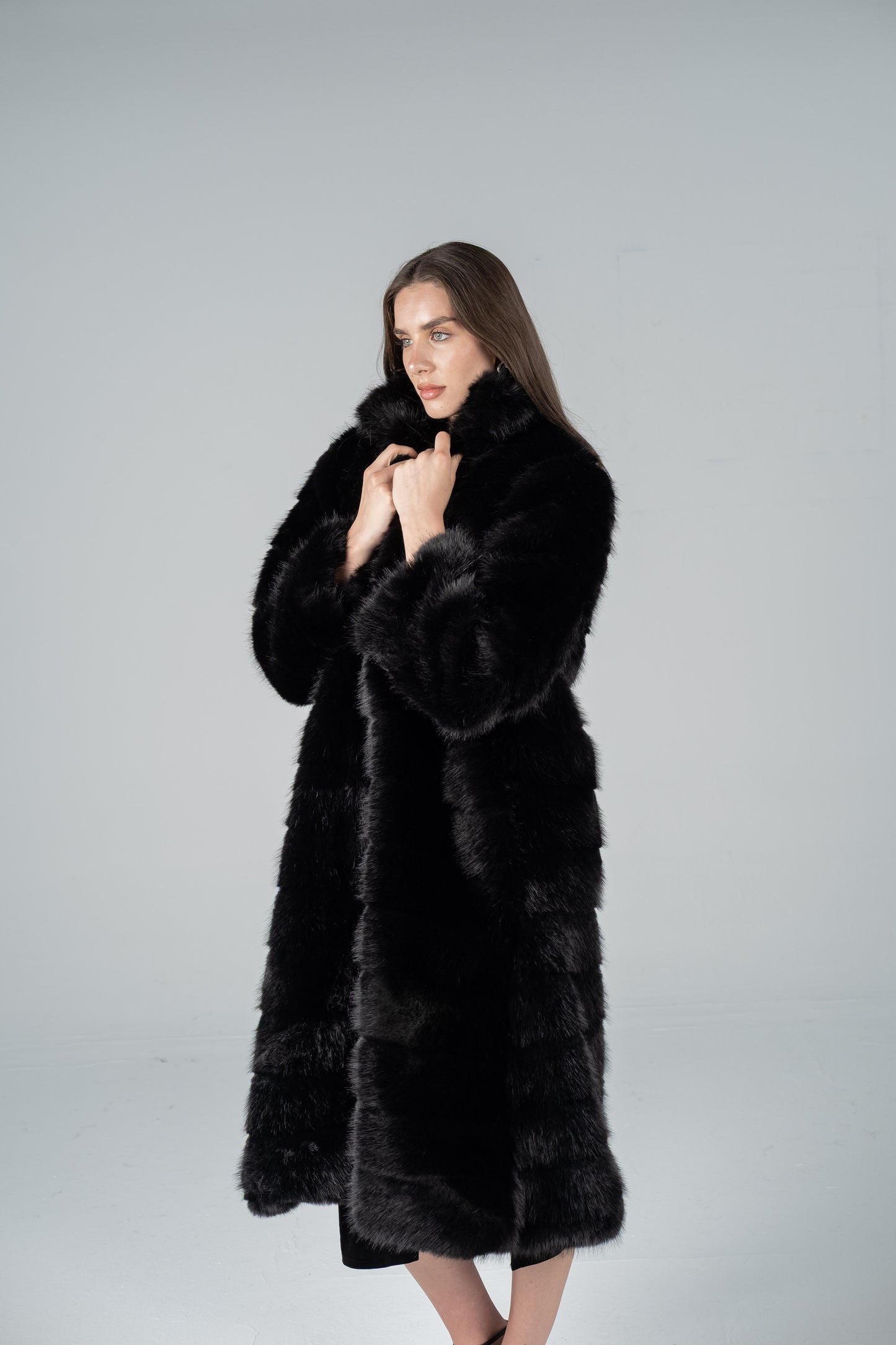 BLACK LUXE FUR COAT