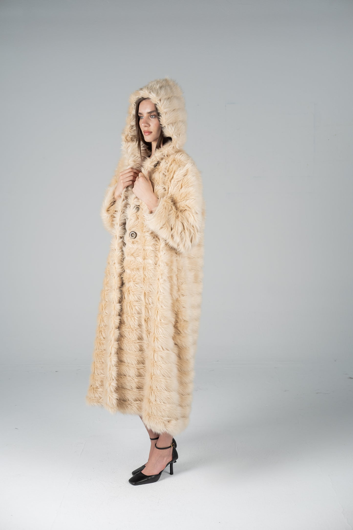 BEIGE RIPPLE COAT