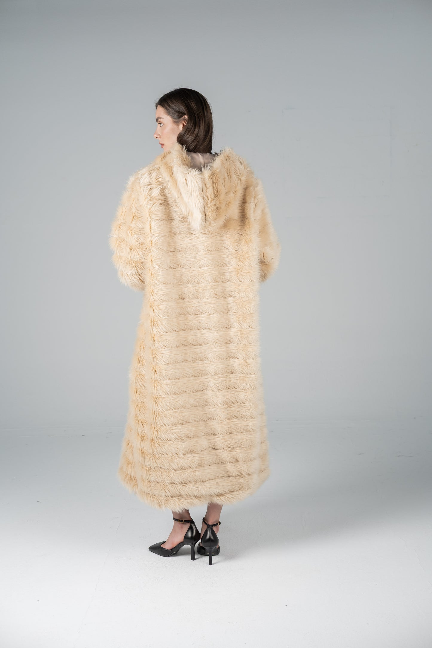 BEIGE RIPPLE COAT