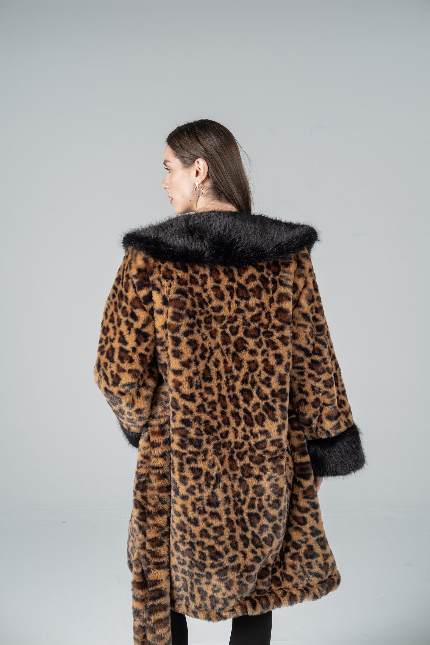 LEOPARD COAT WITH BLACK SHAWL COLLAR