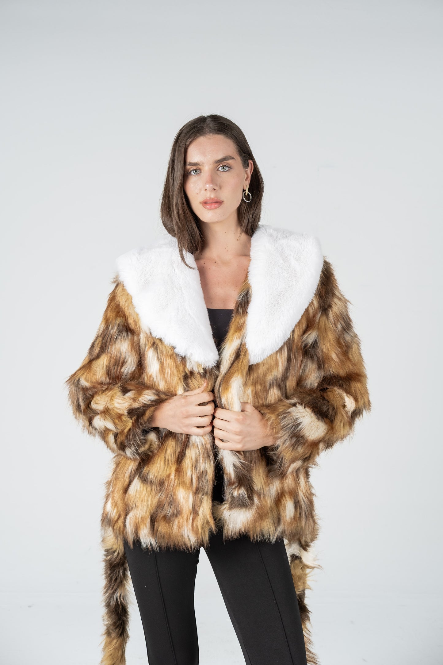 ANIMAL PRINT FUR JACKET WITH WHITE COLLAR