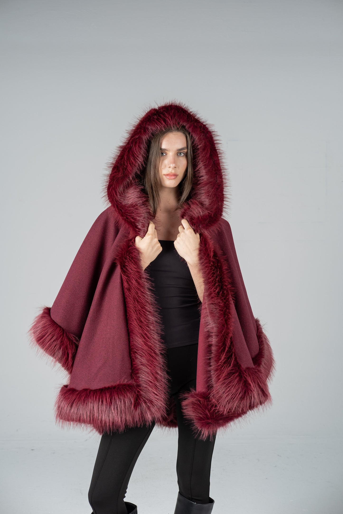 BURGUNDY FELT-FUR TRIM CAPE