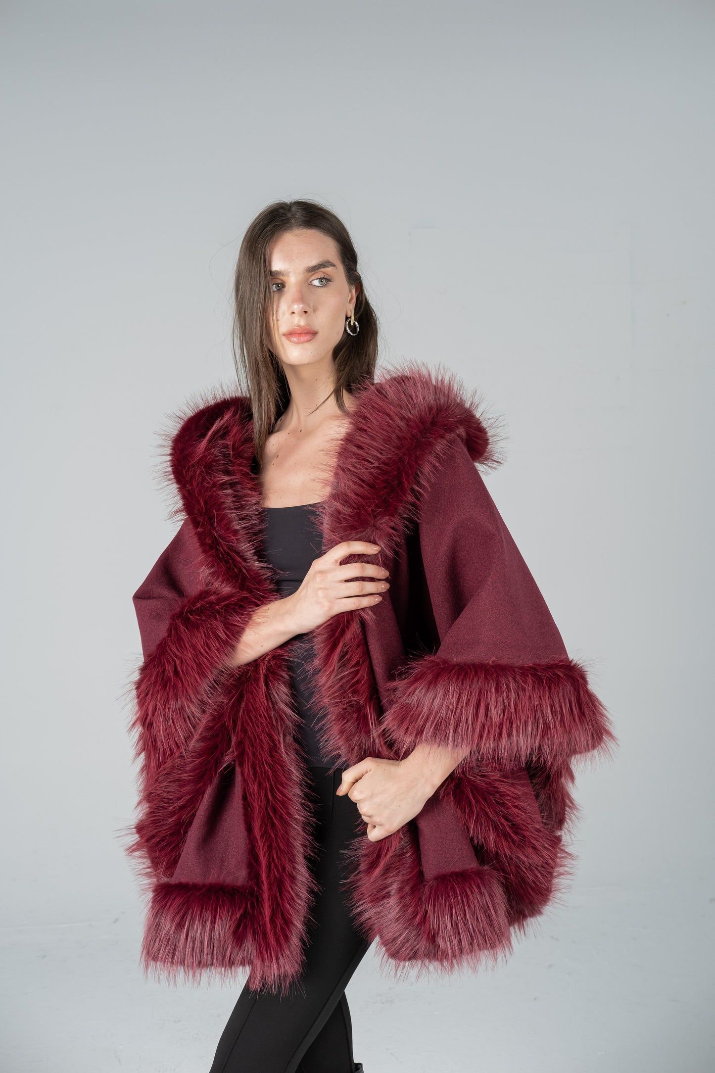BURGUNDY FELT-FUR TRIM CAPE