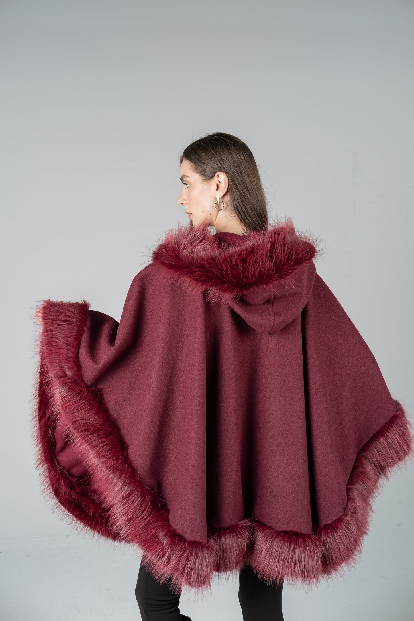 BURGUNDY FELT-FUR TRIM CAPE
