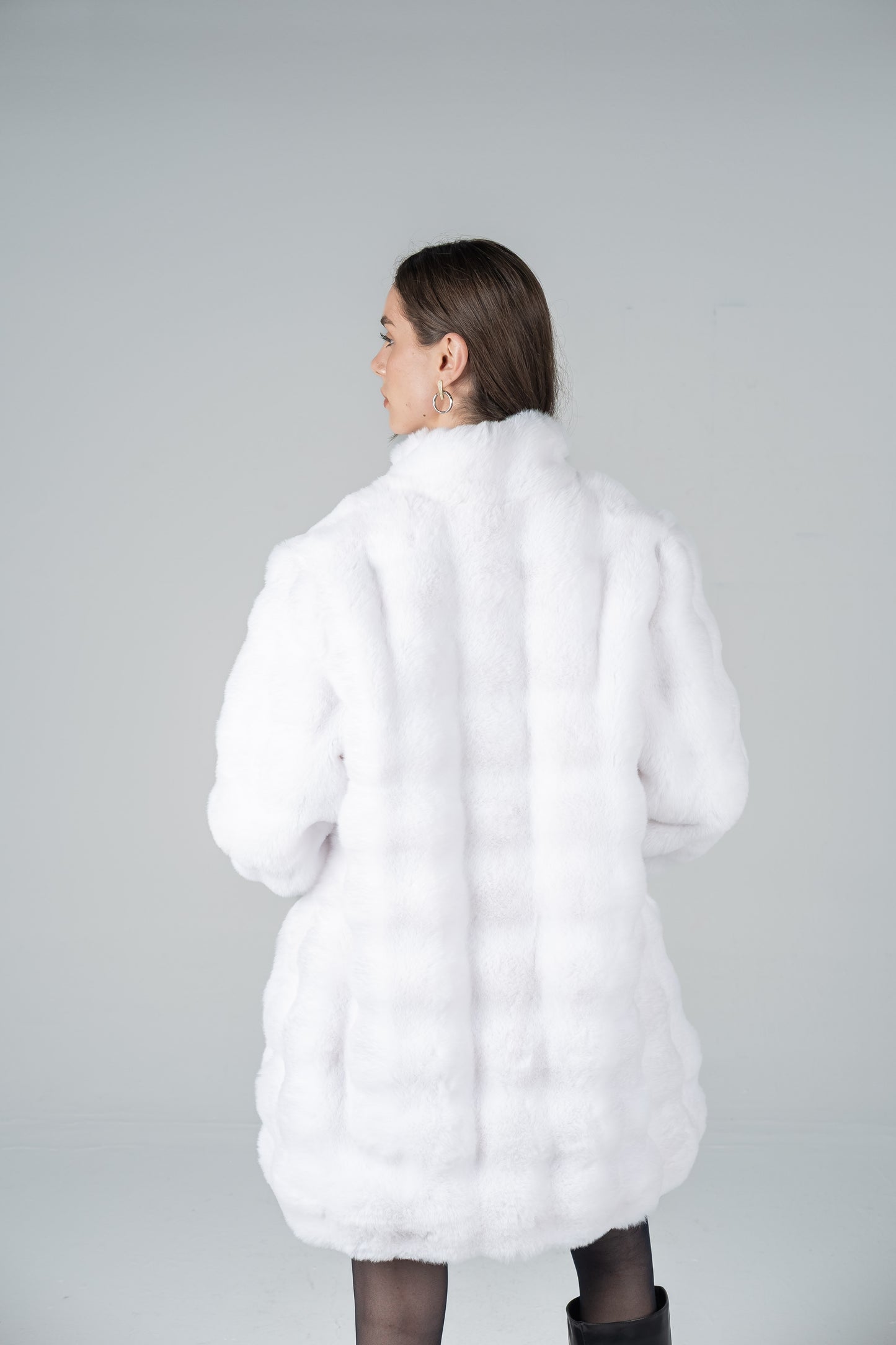 MID-LENGTH WHITE BANDED FUR COAT