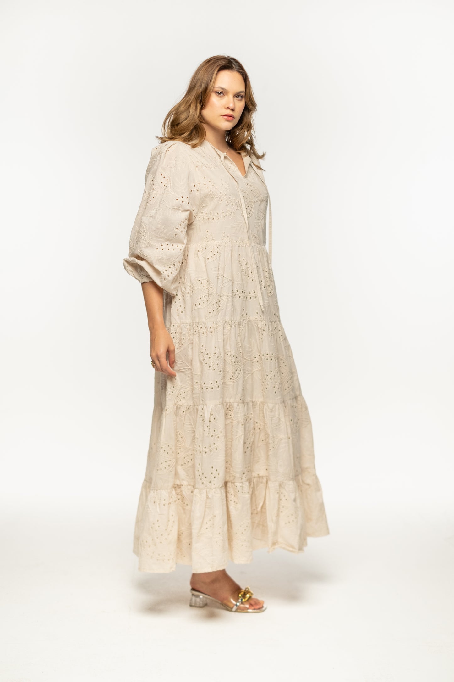 SAND BLOOM EMBROIDERED DRESS