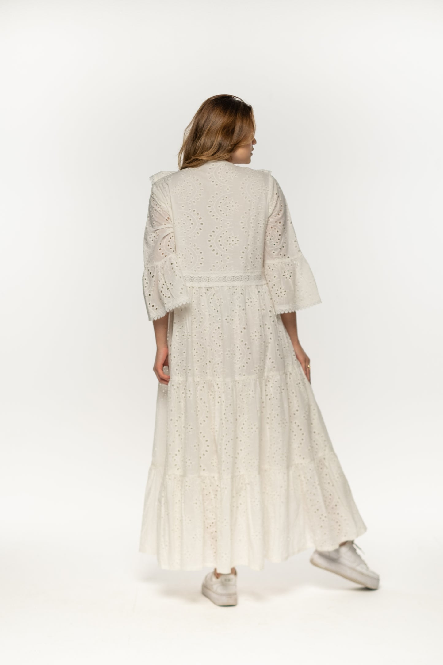 LACE BLOSSOM DRESS