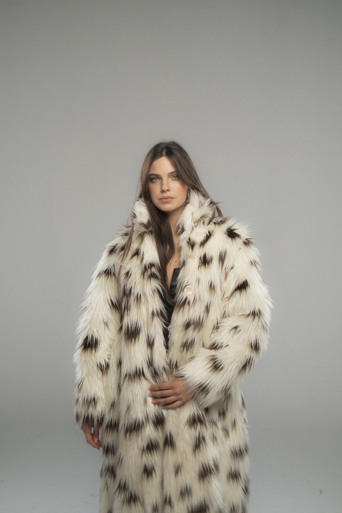 Tiger Prominent Dark-Brown & White Fur Coat
