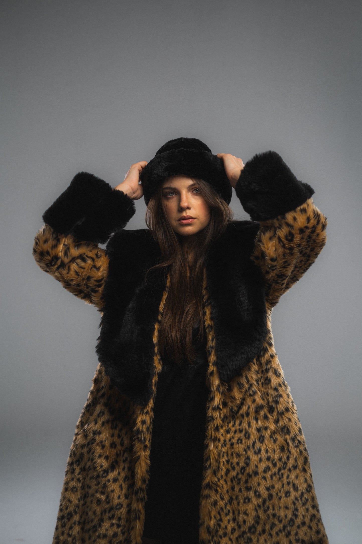 Tiger (Black Collar) Fur Coat