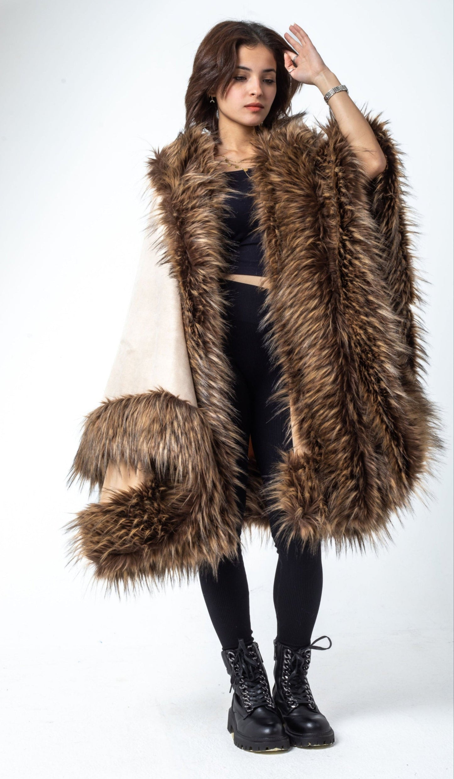 Beige-Brown Russet-Fur Cape