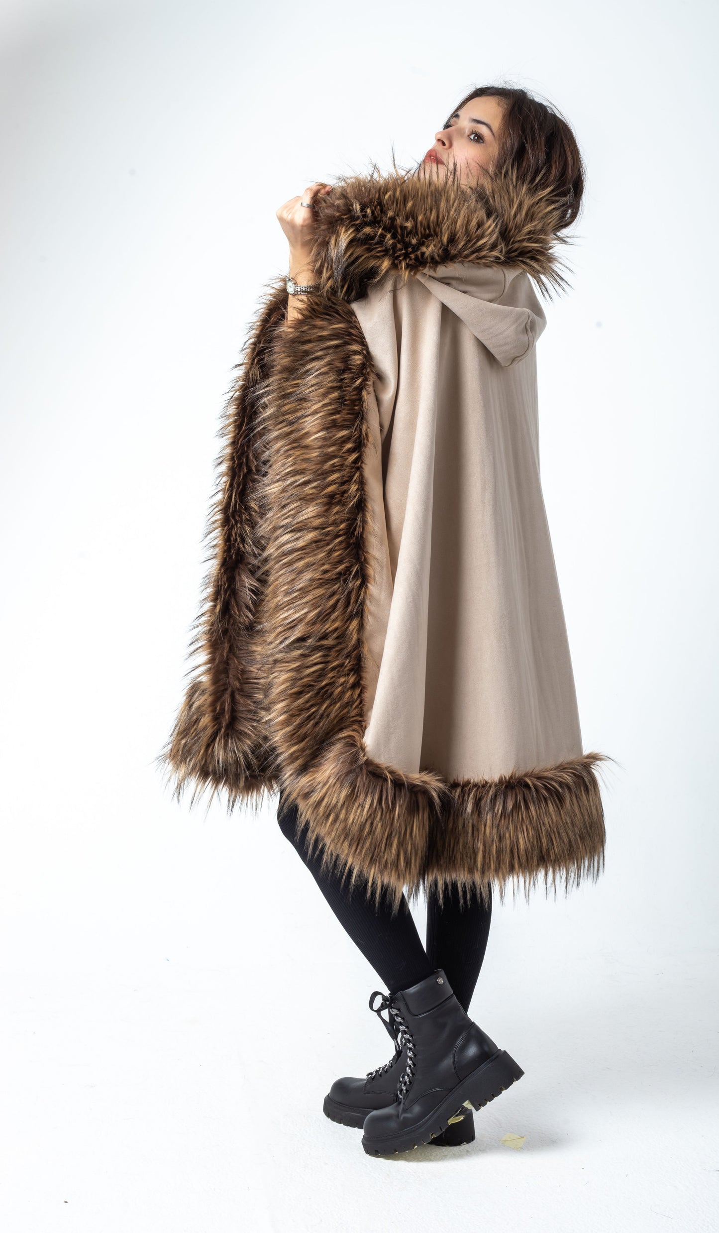 Beige-Brown Russet-Fur Cape
